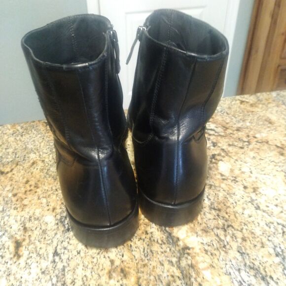 Giovanni Conti Mens black leather ankle boots decorative stitching US 10 EU 43 - Picture 10 of 14